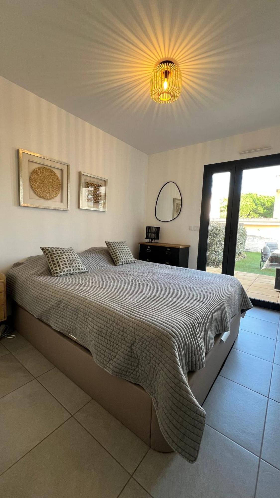 Appartement T2 - Rez-De-Jardin, Proche Plage Et Commerces 칼비 외부 사진